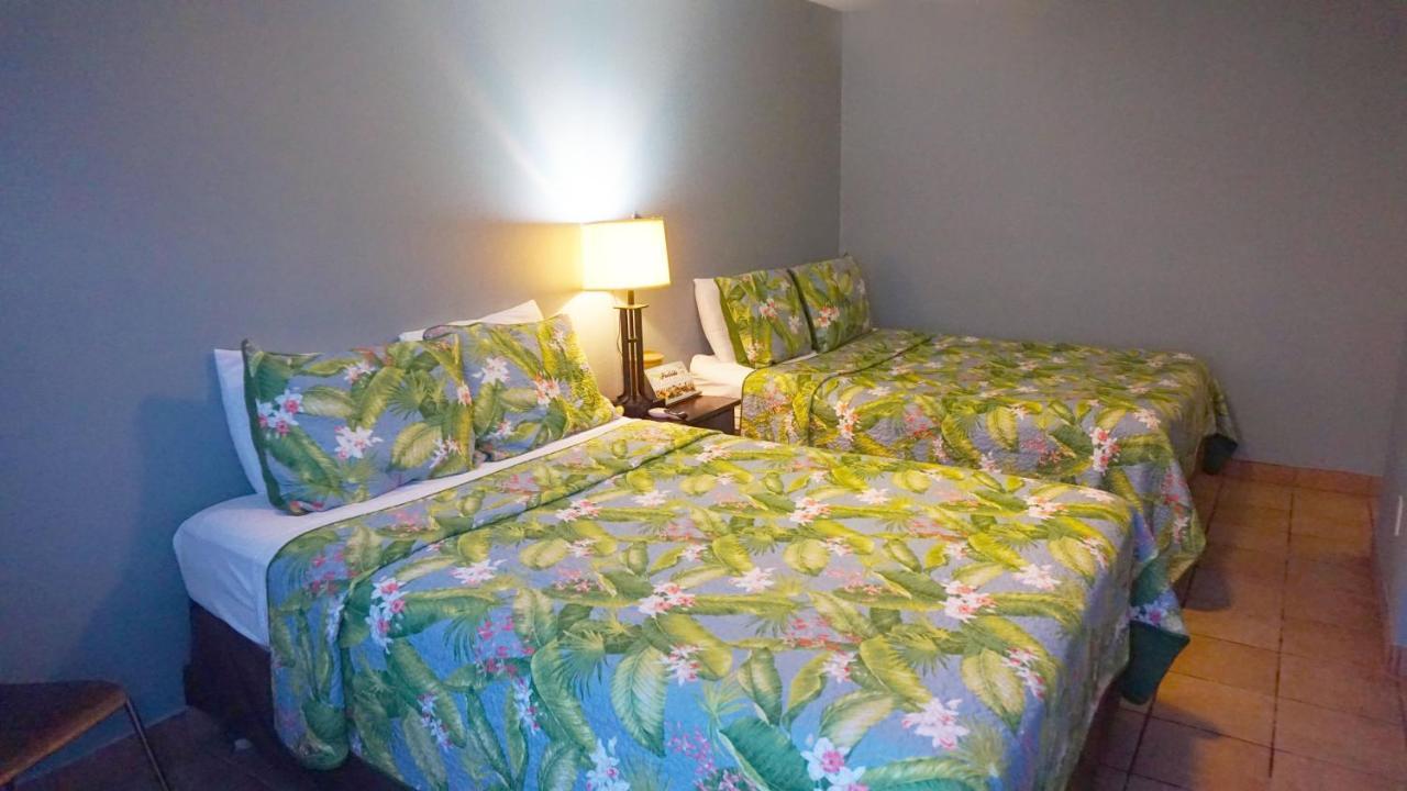 Upper Deck Hotel&Bar - Adults Only South Padre Island Exterior foto