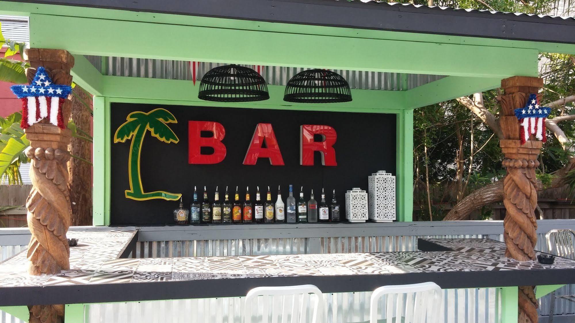 Upper Deck Hotel&Bar - Adults Only South Padre Island Exterior foto